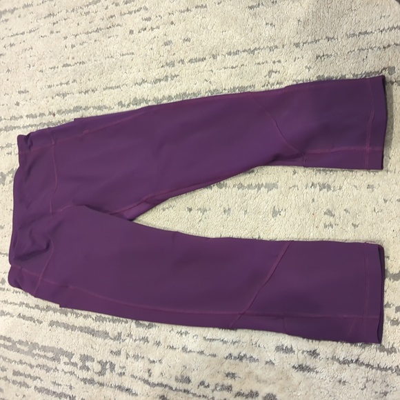 Lululemon Pace Rival Crop (22") Darkest Magenta - Picture 14 of 15